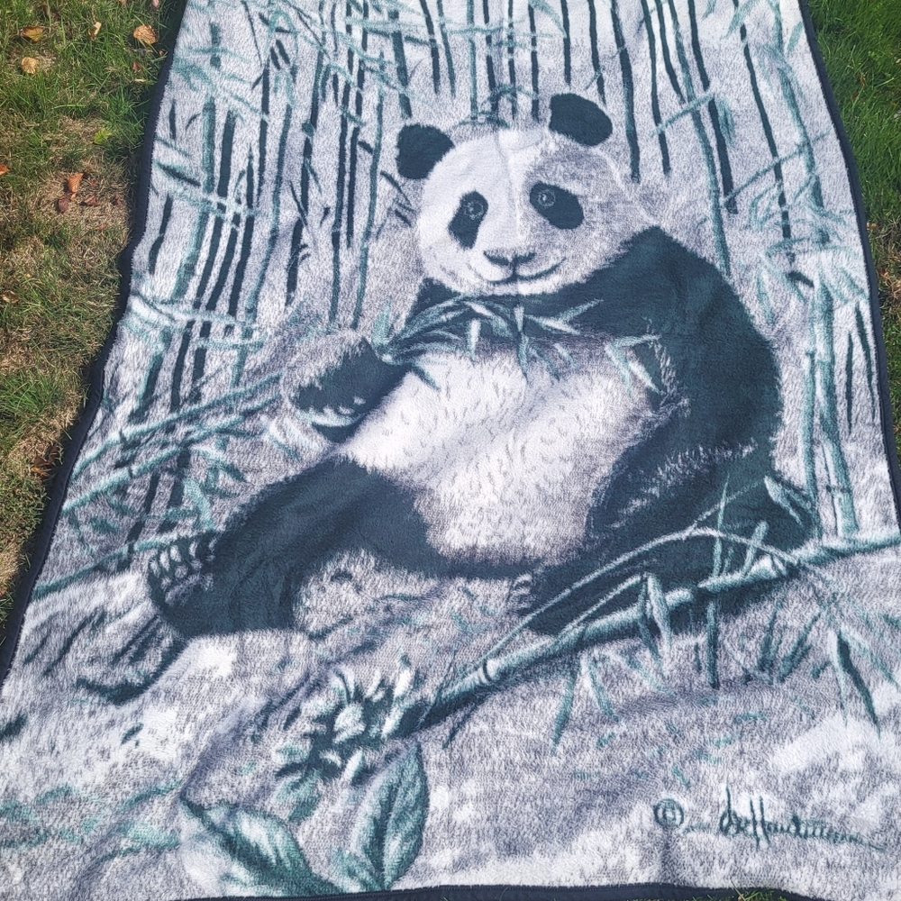 Biederlack Panda Blanket with Bamboo Design